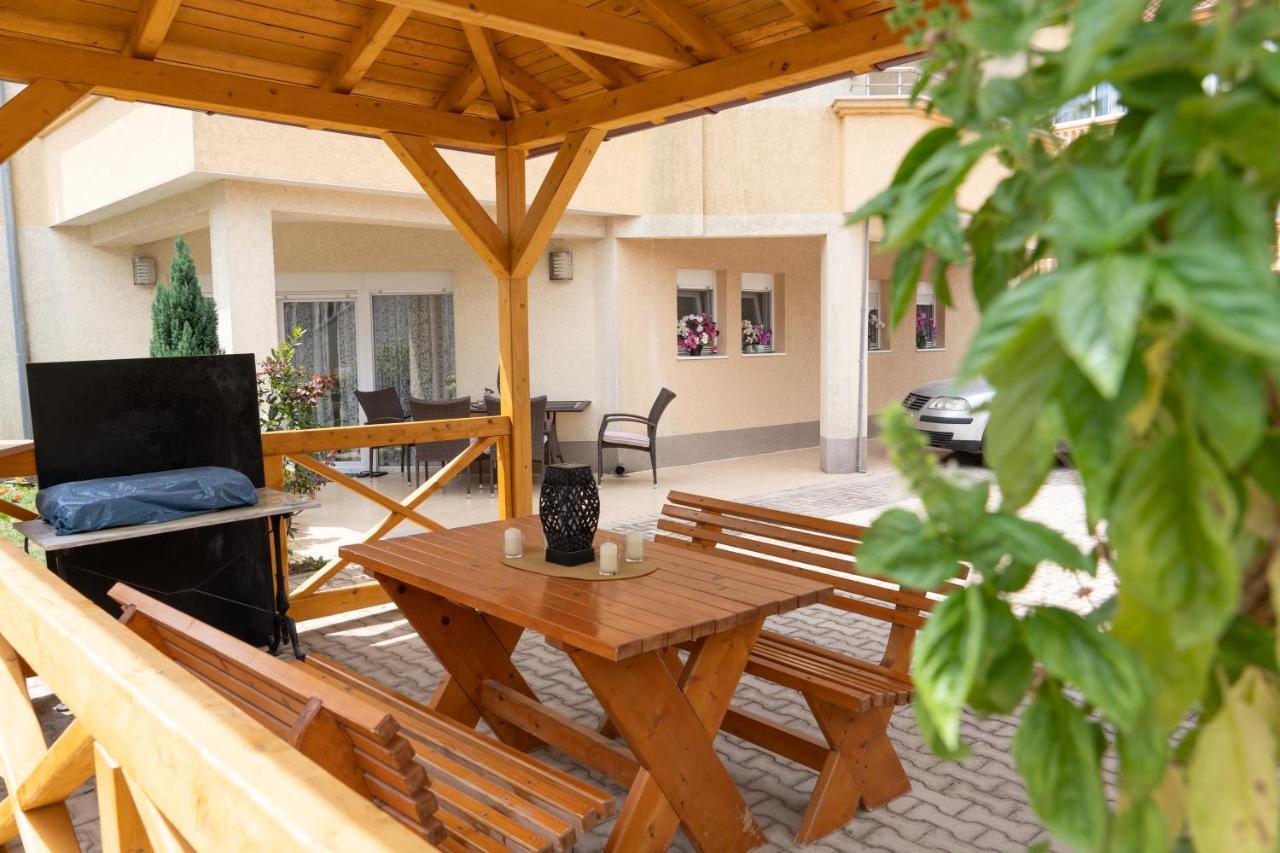 Apartments Sejla Улцин Екстериор снимка